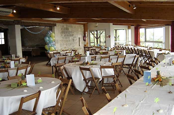 Montalzat salle des fêtes intérieur